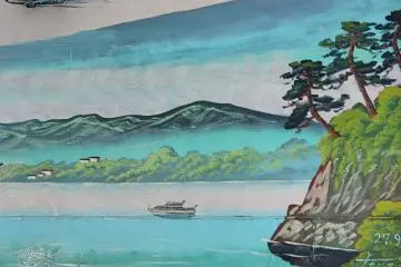 Old fashioned murals add an authentic feel to the place