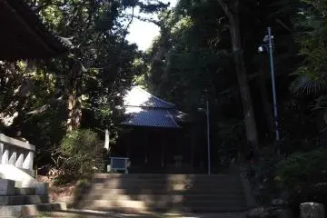 The approach to the main hall