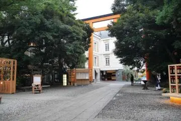 Gallery image