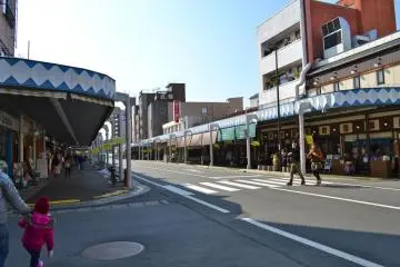 The wide leveled roads leading to the narrow streets of the Old Town