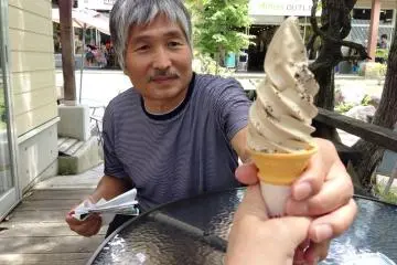 Coffee flavored soft cream, sprinkled with ground coffe
