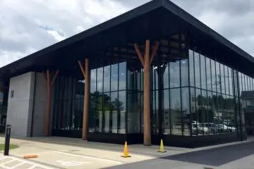 Full length glass windows allow maximum natural light in.