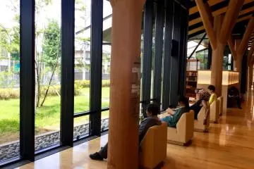 Wood makes for a warm ambiance