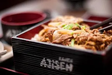  Ramen Ajisen mencakup seluruh bagian dari makanan cepat saji Jepang mulai dari nasi sampai mie dan tempura