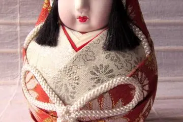 Hime Daruma ningyo. Traditional from Matsuyama.