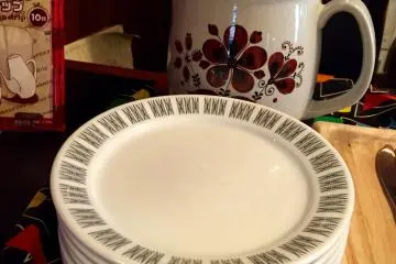 While waiting for your turn, pay attention to the Nordic-style kitchenware