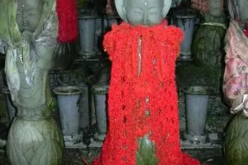 Jizo (Photo: S. C. Kurokawa)