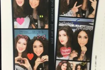 Una foto de un photobooth "kawaii".