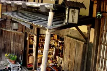Rumah tua di  Narai