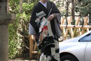 Berpose saat hanami. Ueno