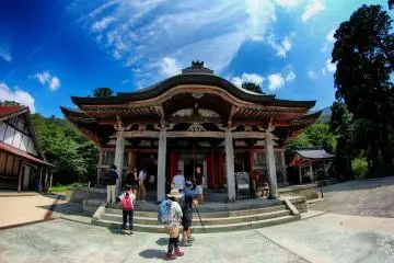 Daisen-ji temple and sky