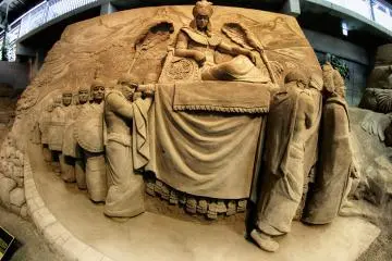 The ancient and traditional kings of Maya