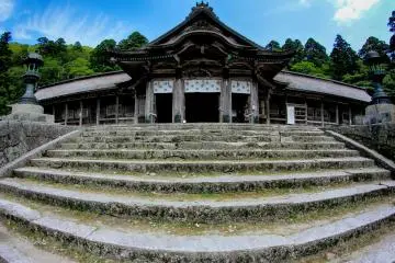 Steps leading up to Ogamiyama shrine