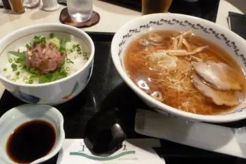Paket Ramen Daging Babi