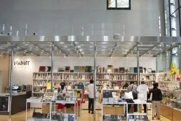 Tienda de regalos en el Museo TOP