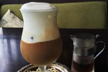 Kopi restoran adalah hasil panggangan unik mereka sendiri