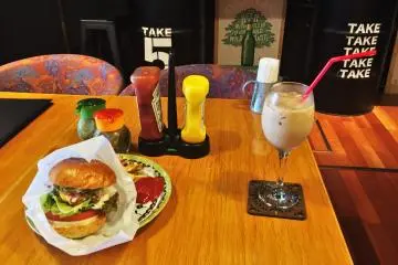 Jalepeno burger and a coffee, who can say no?