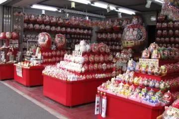 Daruma market in Kawsaki