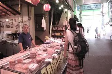 Omi-cho Market, Kanazawa