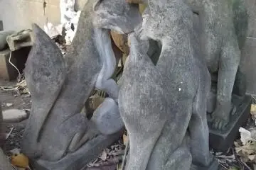Another pack of komainu