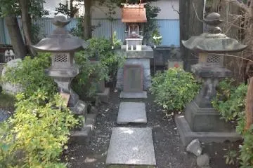 A little side shrine