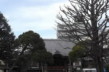 The path up to the main hall