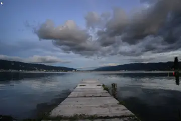 Depuis les quais du Lac Suwa