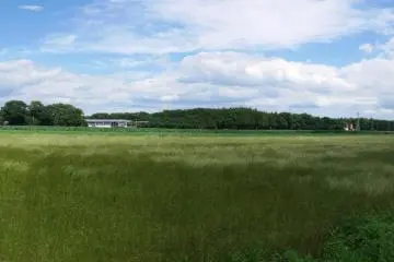 Ca pourrait être Hokkaido mais ça ne l'est pas. Il s'agit des plaines de l'industrie laitière qui se trouvent en bas de la chaîne de montagnes Nasu Kogen. C'est idéal pour faire du vélo. 