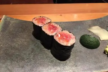 Tuna rolls