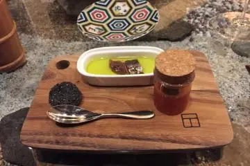 Trip to Sado Island - Sardine in olive oil with diced tomato and black crackers