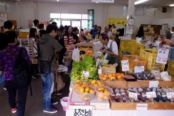 ที่หมู่บ้านผลไม้คุณจะพบกับผลไม้ลดราคา