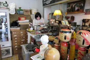 ฉันตัดสินใจเลือกตุ๊กตาเก่าแก่เพิ่ม