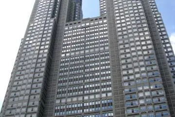 The Metropolitan Building, Shinjuku, Tokyo (Photo: Shiroi Tenshi)