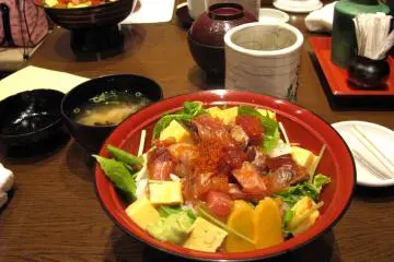 Japanese food was different for me, but I liked it! (Photo: Shiroi Tenshi)