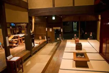 <p>Le Mus&eacute;e Folklorique Hakata Machiya reste ouvert pendant le festival, une bonne occasion de voir des boutiques d'anciens marchands en parfait &eacute;tat</p>