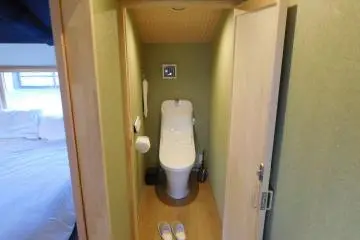 Modern ensuite 