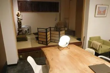 Sake bar