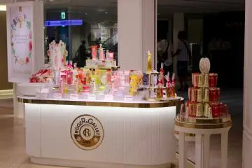 A beauty supply store at Namba City