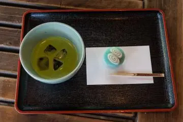 Ice-cold matcha and traditional sweets at Fukiage Chaya
