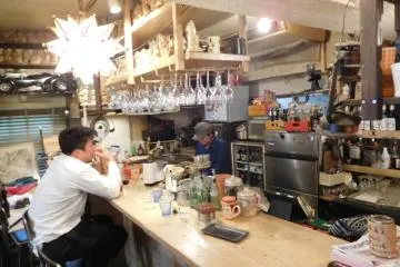 Relaxed bar atmopshere and friendly staff
