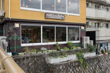 Gallery image