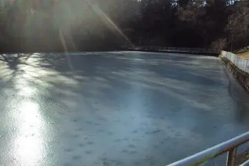 <p>Japan's first ice skating rink.&nbsp;The pond freezes during the winter months.</p>