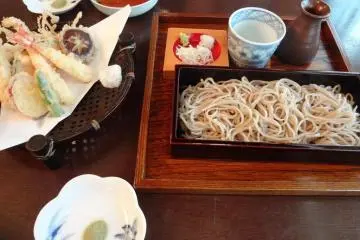 A typical Issan-san dish