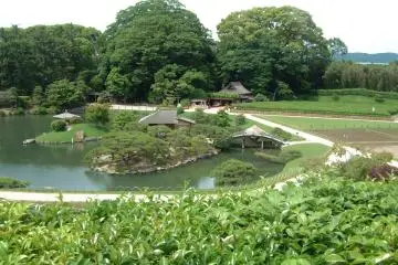 Korakuen Garden view from the hill