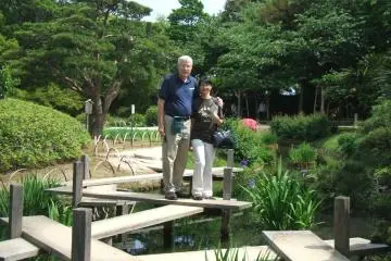 Korakuen Garden - Rey & Miwa