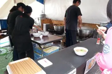 Preparing ramen