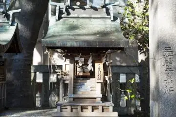 Gallery image