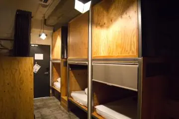 Dorm 10 ranjang