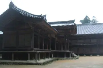 Court yard of Daikodo