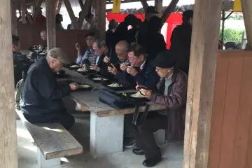 Soba enthusiasts of all ages. 